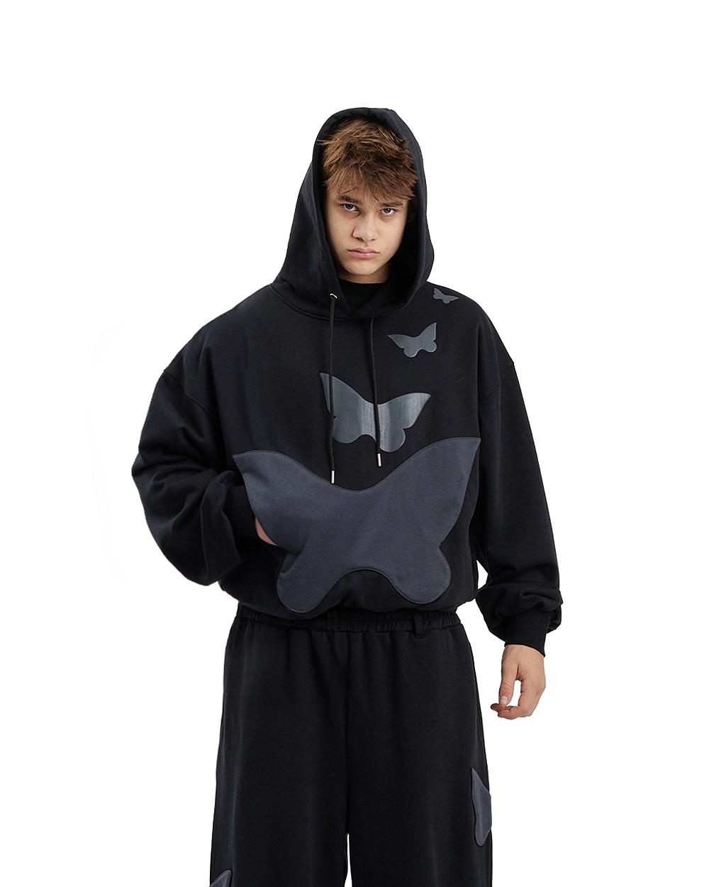 Bluza z motylem - hoodie z funkcjonalną kieszenią motyl